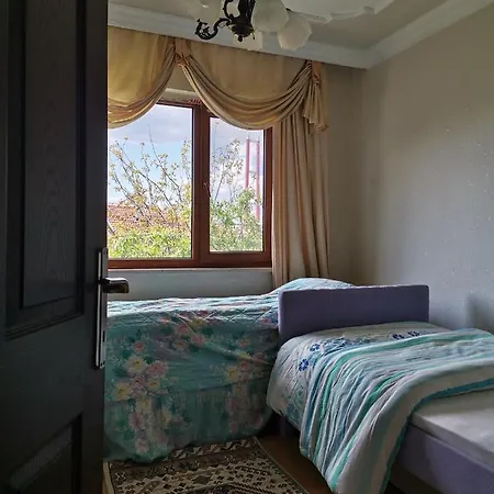 1915 Koeprue Manzarali 700m2 Bahceli Mustakil Ev 3* تْشاناكالي