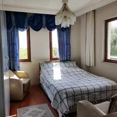 1915 Kopru Manzarali 700m2 Bahceli Mustakil Ev